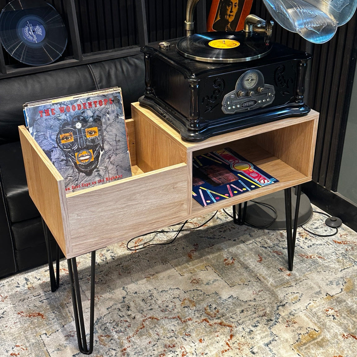 VINYL RECORDS STORAGE AND TURNTABLE STAND